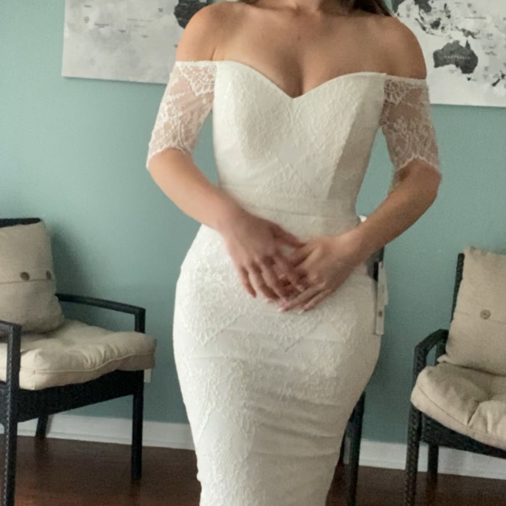 NWT simple lace boho wedding dress, reception dress or elopement dress